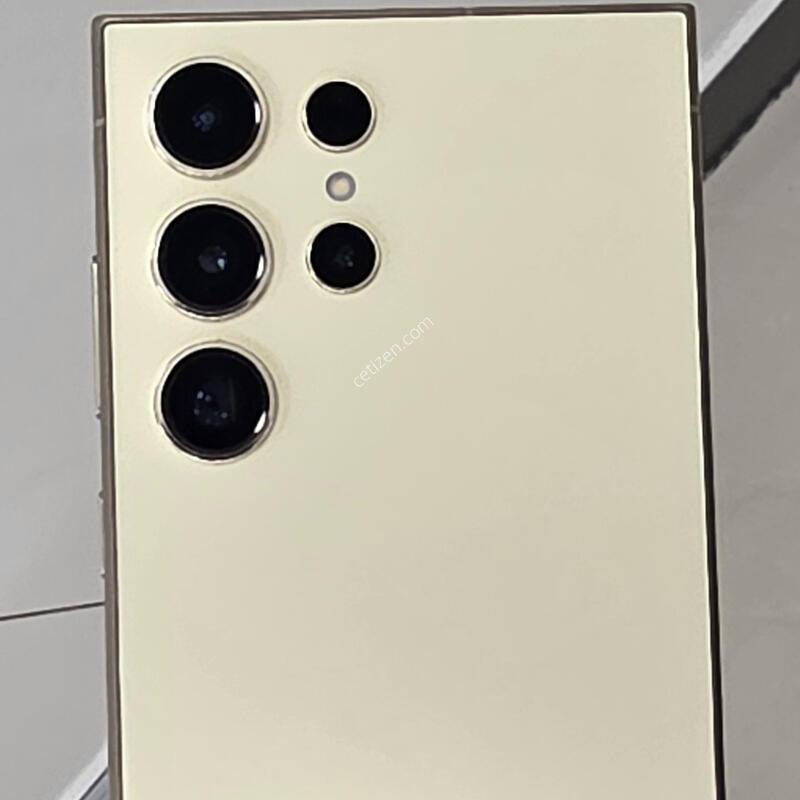 ������ S24 ��Ʈ�� ƼŸ�� ���ο� 256GB ������ �� �Ǹ�