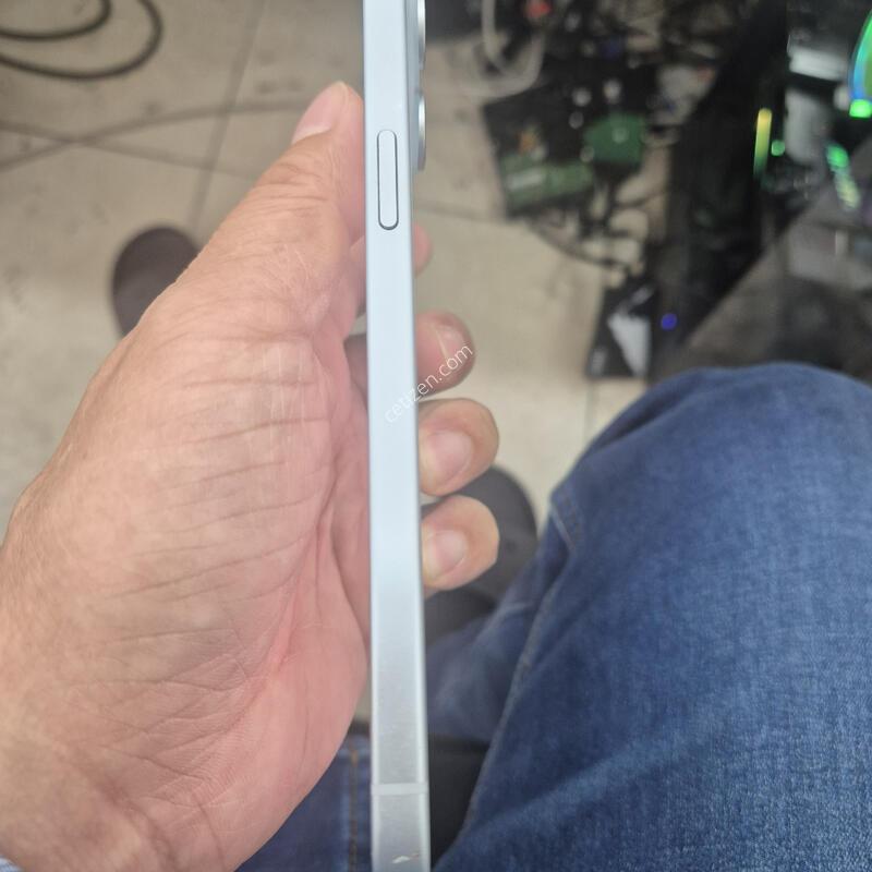 ������ 15 �÷��� 256GB �ǹ�