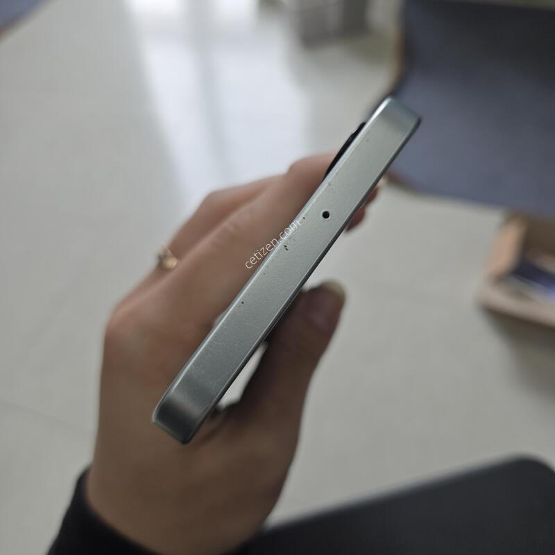 ������ ���̵�8 �׸� 128GB AA�� ������