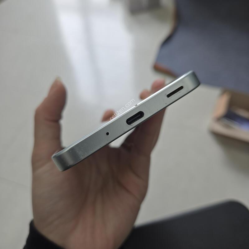 ������ ���̵�8 �׸� 128GB AA�� ������