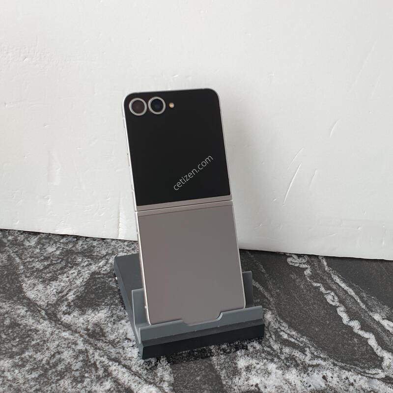 ������Z�ø�6 (F741N) �ǹ� 256�Ⱑ (0687904)