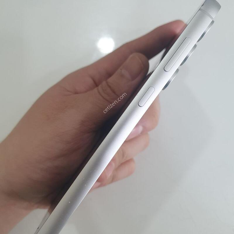 ������ S23FE 256G ���ܻ� ���±� �߰��� �����