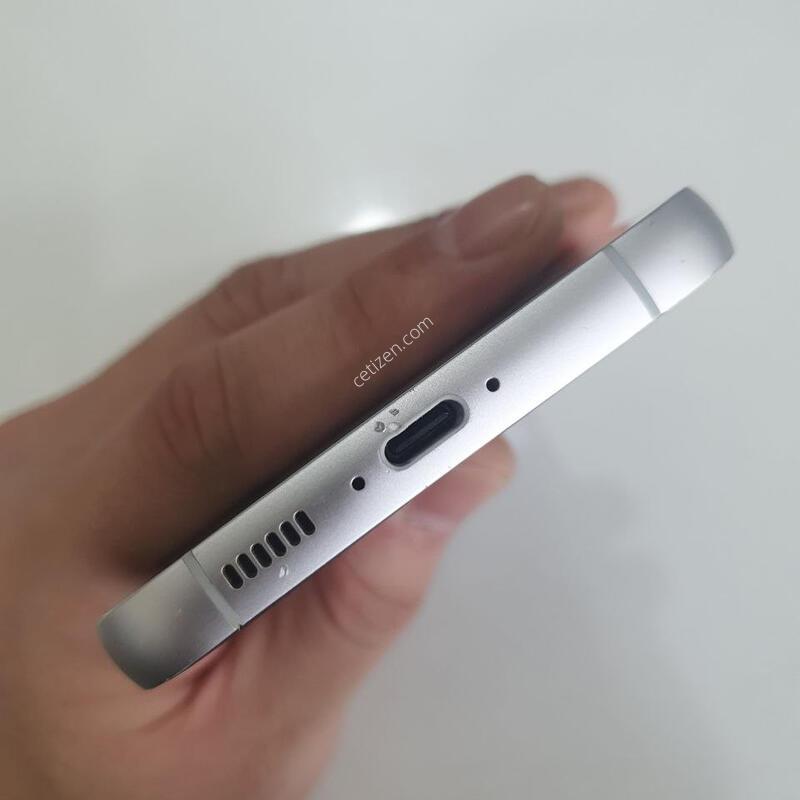 ������ S23FE 256G ���ܻ� ���±� �߰��� �����