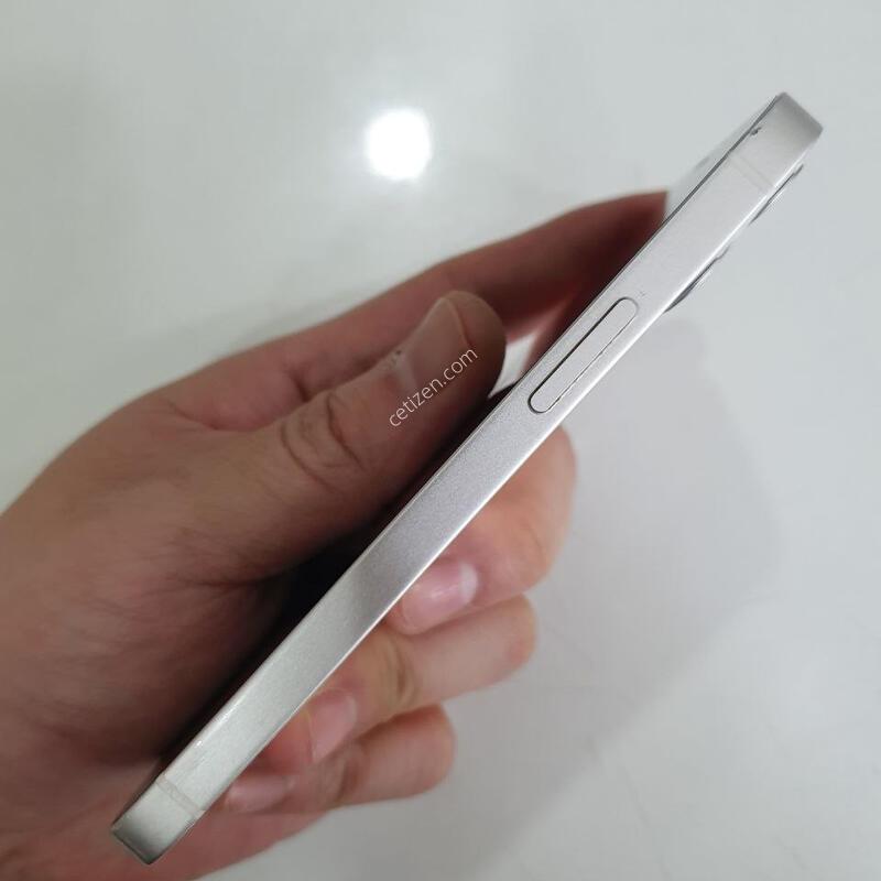 ������ 12�̴� 128G ���ܻ� ���±� �߰��� �����