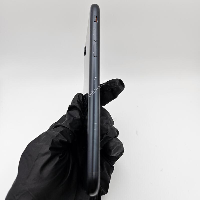 ������SE 3����/ƯS��/���͸�����80%/64GB