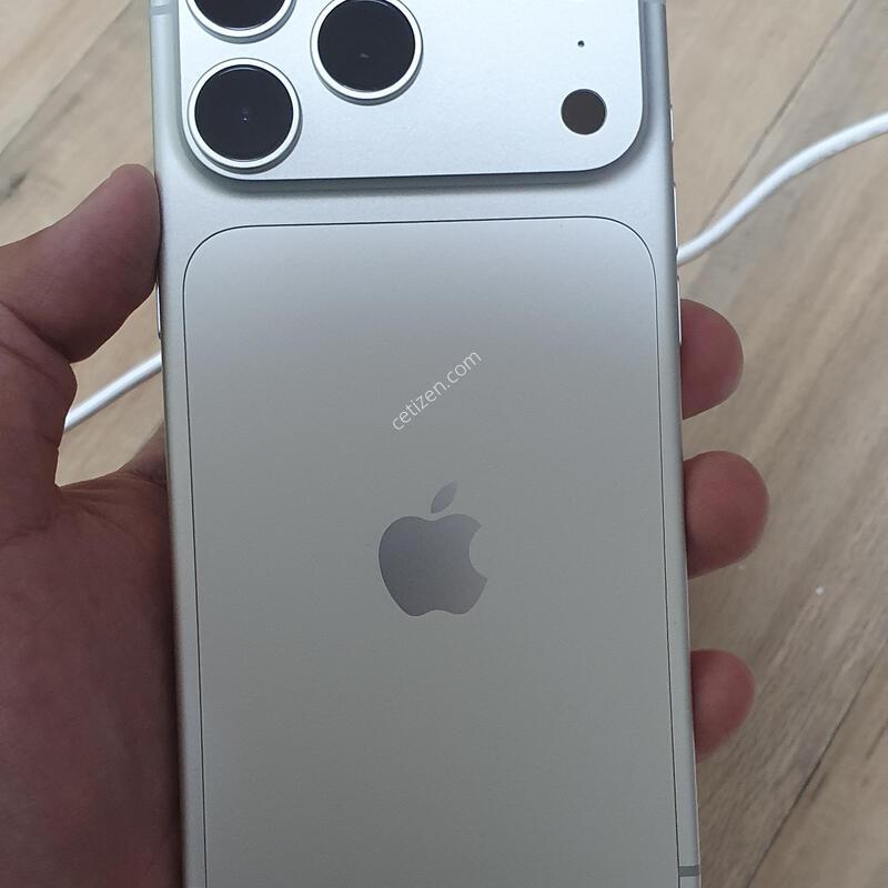 ������18���θƽ� 512GB �ڱ���