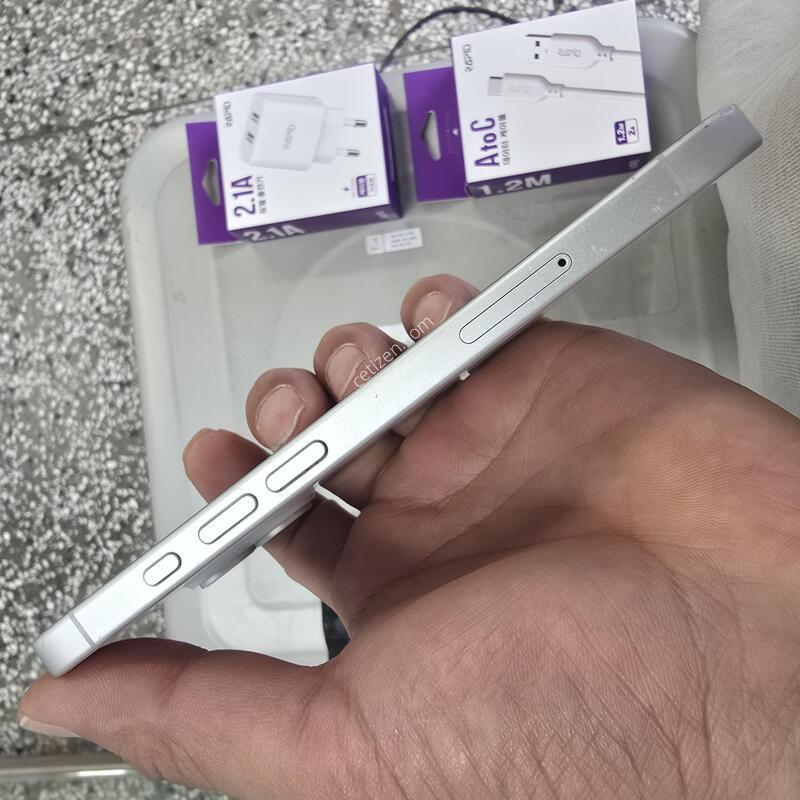 ������16 128G ȭ��Ʈ���� (���͸�86%)  ����� �˴ϴ�