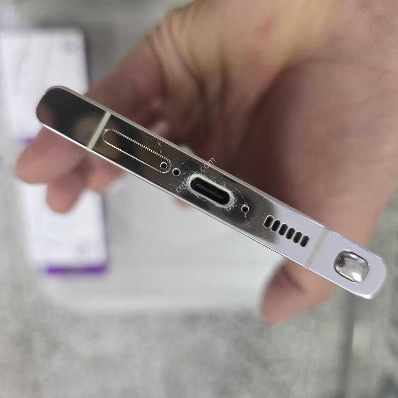 U+ S23��Ʈ�� (S918) 256G ȭ��Ʈ���� ����� �˴ϴ�