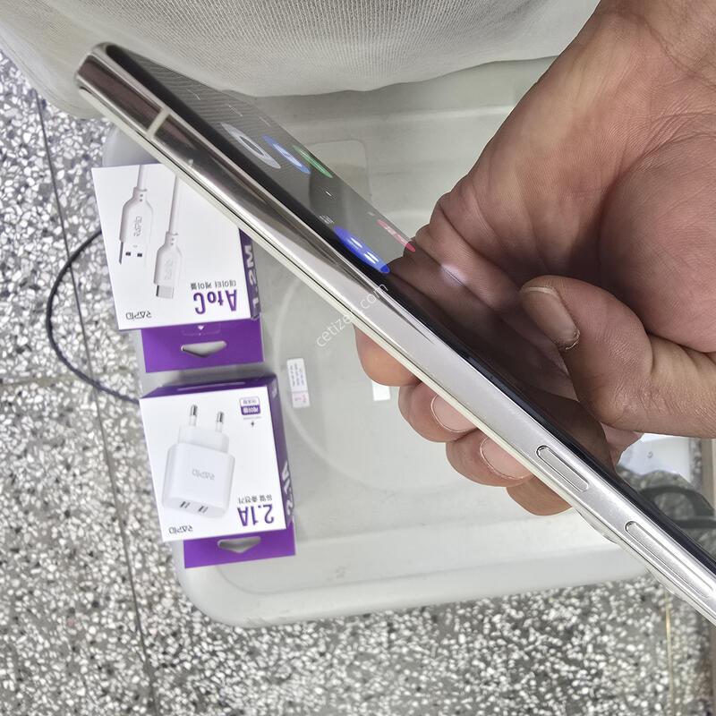 U+ S23��Ʈ�� (S918) 256G ȭ��Ʈ���� ����� �˴ϴ�