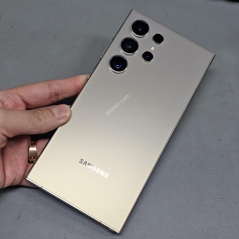�Ｚ ������ S24��Ʈ�� 512GB �ڱ��� ƼŸ���׷��� ���ܻ� A�� �߰���~