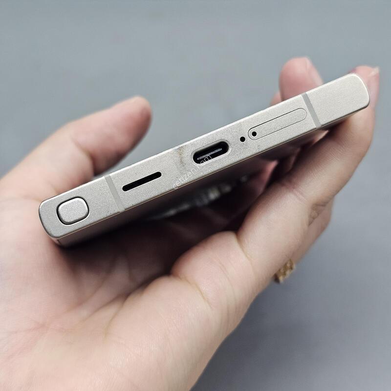 �Ｚ ������ S24��Ʈ�� 512GB �ڱ��� ƼŸ���׷��� ���ܻ� A�� �߰���~
