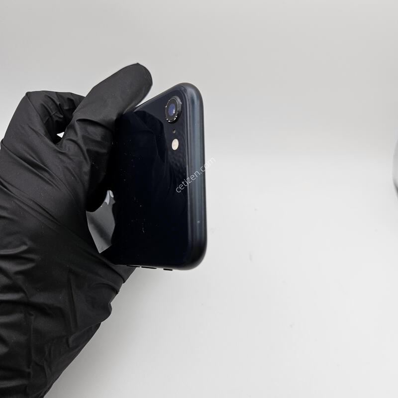 ������SE 3����/ƯS��/���͸�����80%/64GB