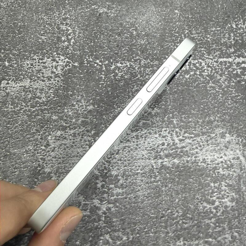 ���̺� �ó���� ȭ��Ʈ SS�� 128GB