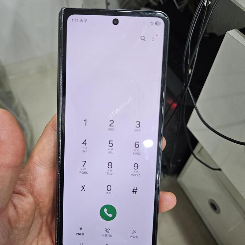 ����4 256GB