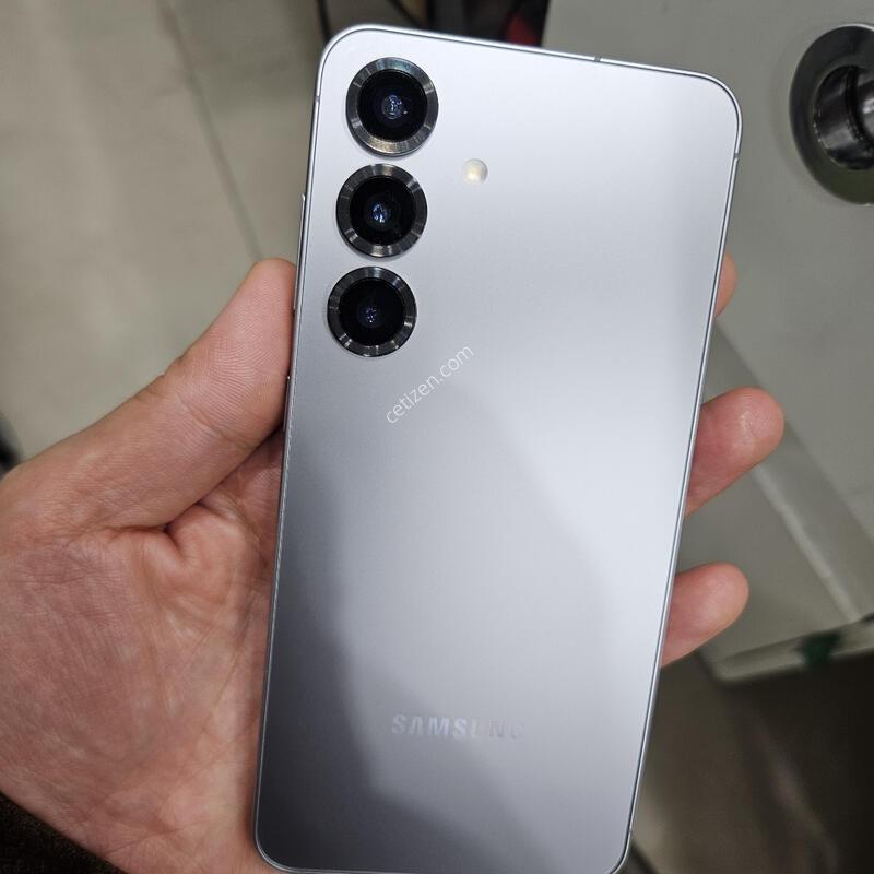 A-�� S25 256GB