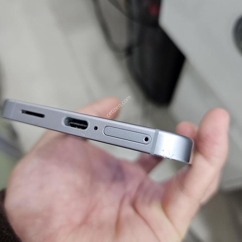 A-�� S25 256GB