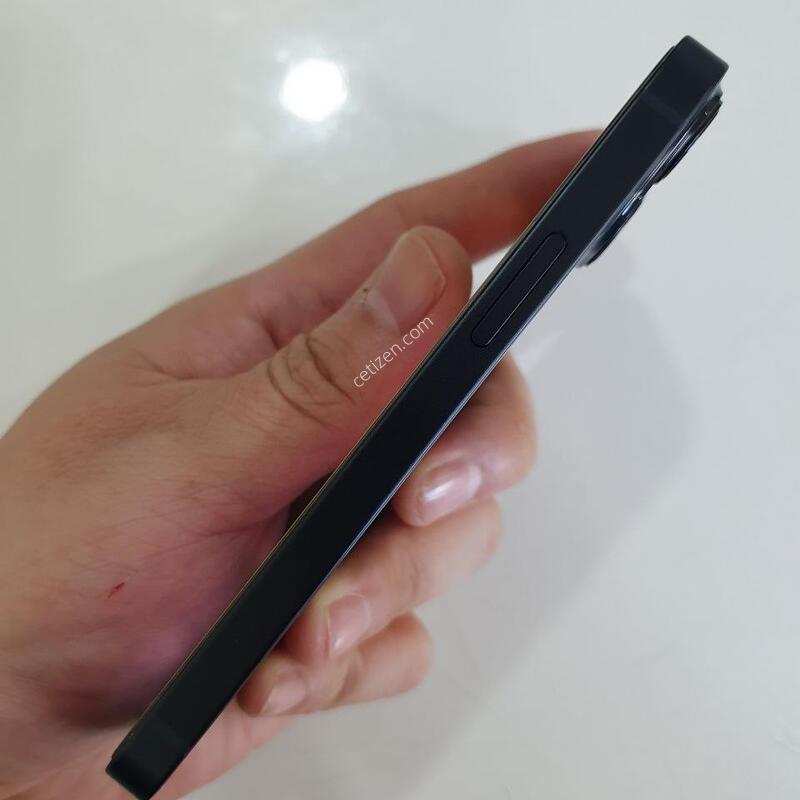 ������ 13�̴� 512G ���ܻ� ���±� �߰��� �����