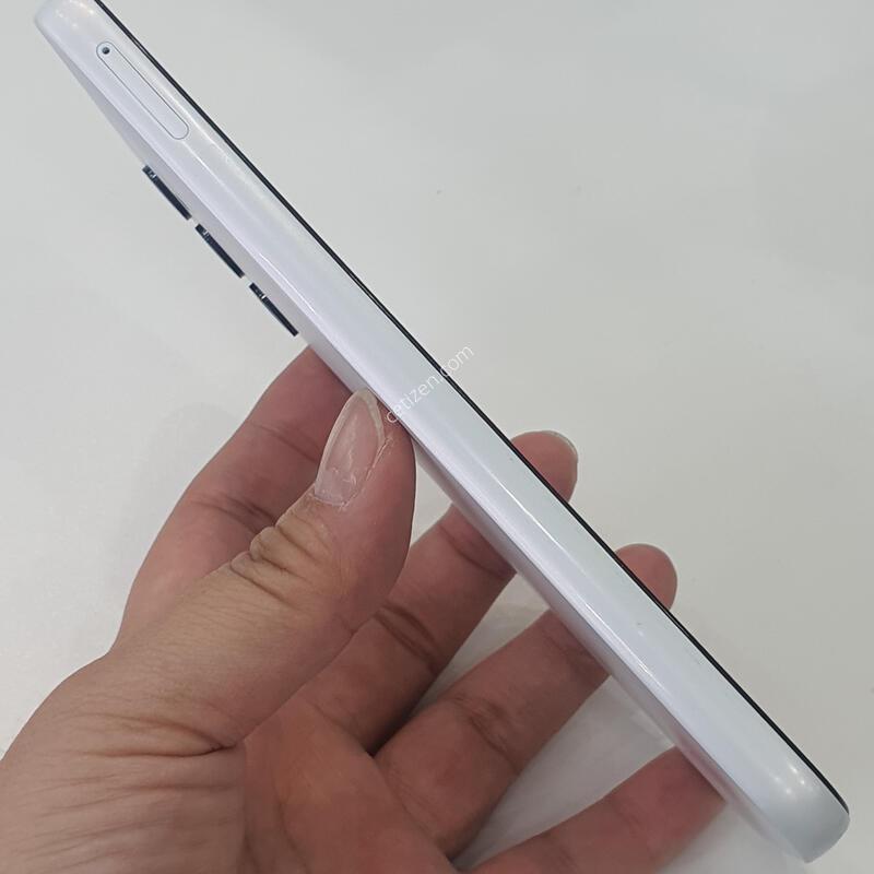 ������ ����4 128G ȭ��Ʈ