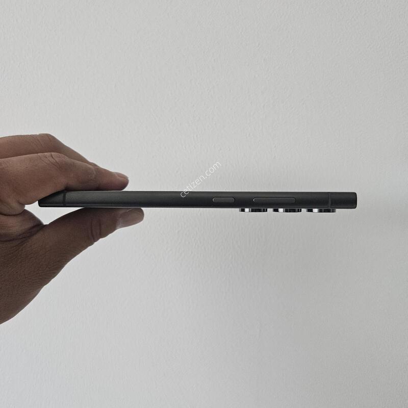 ������ S24 ��Ʈ�� 256GB  ƼŸ�� �׷���