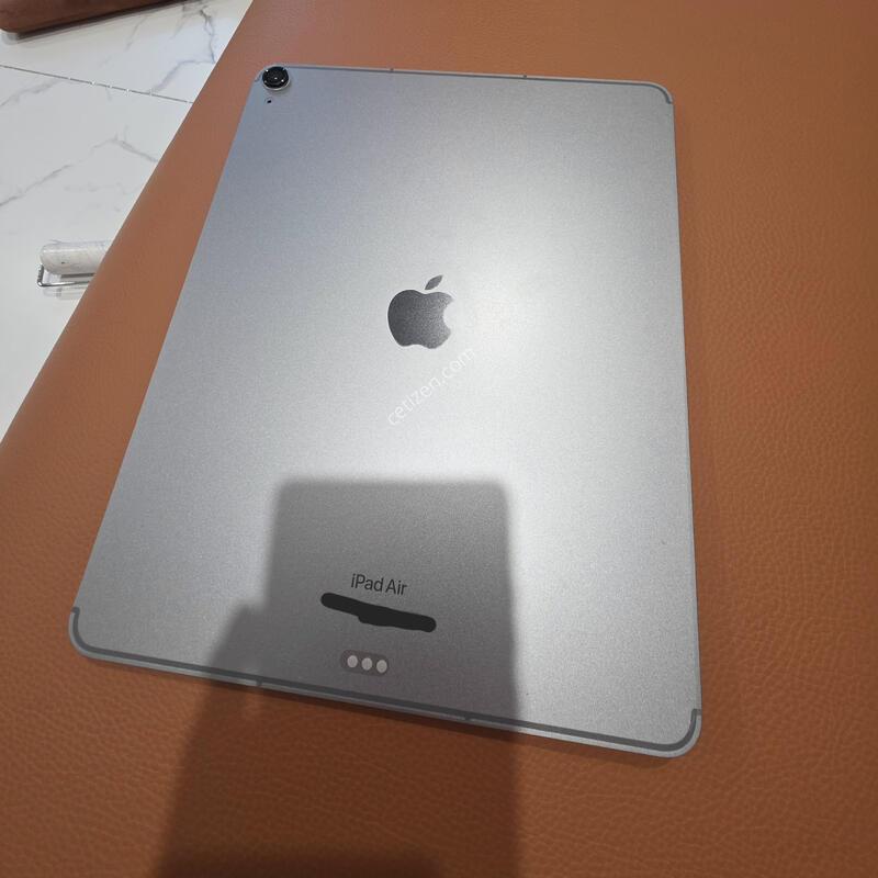 �����е忡��13(M2) ���귯 128GB+�����潽