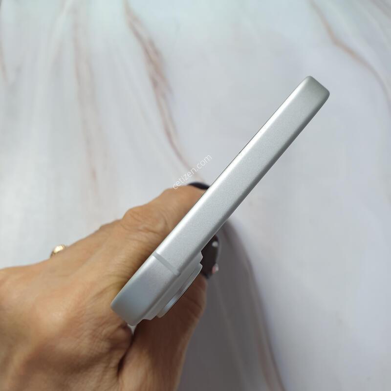 ������16�÷��� ȭ��Ʈ 128G S�� �Ǹ��մϴ�
