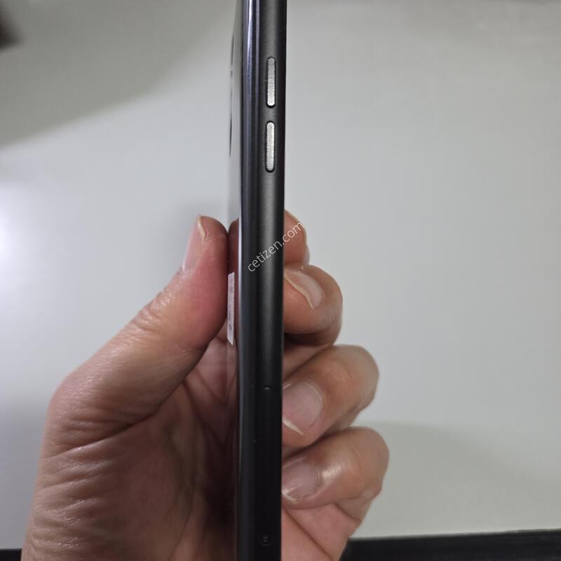 LG Q7