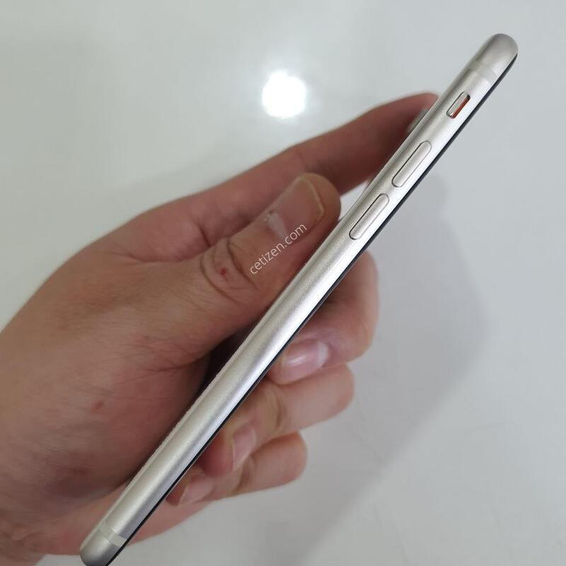 ������ SE3 64G ���ܻ� �߰��� �����
