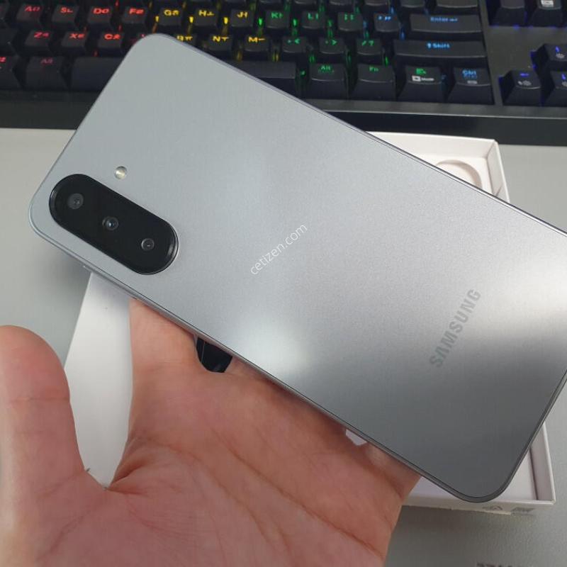 [������] ������ A17 / 128GB / �׷���