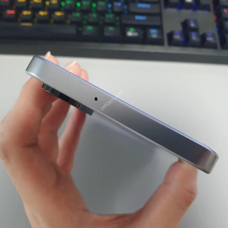 [������] ������ A17 / 128GB / �׷���