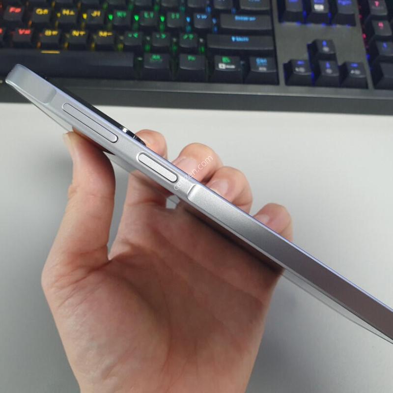 [������] ������ A17 / 128GB / �׷���