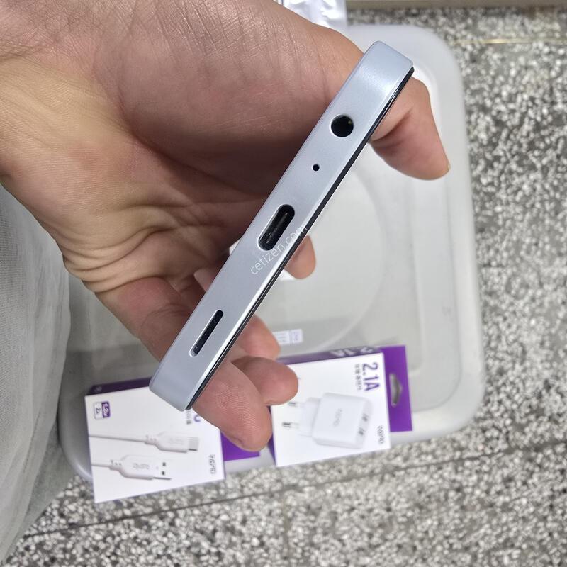 U+ ����3 (A156) 128G ȭ��Ʈ ����� �˴ϴ�