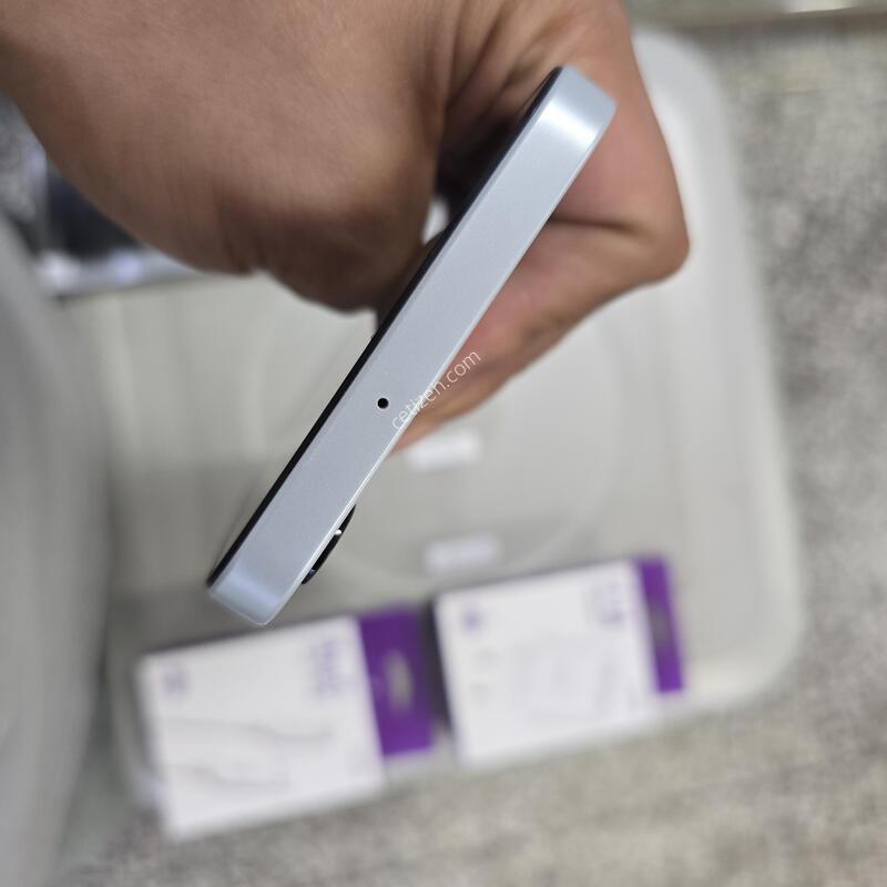 U+ ����3 (A156) 128G ȭ��Ʈ ����� �˴ϴ�