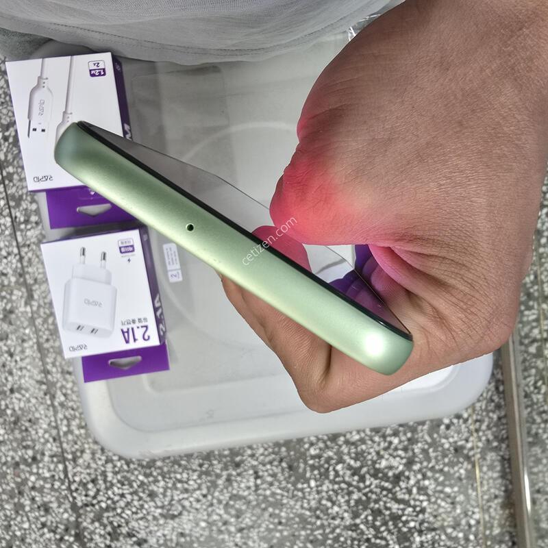 U+ A245(A245) 128G �׸� ����� �˴ϴ�