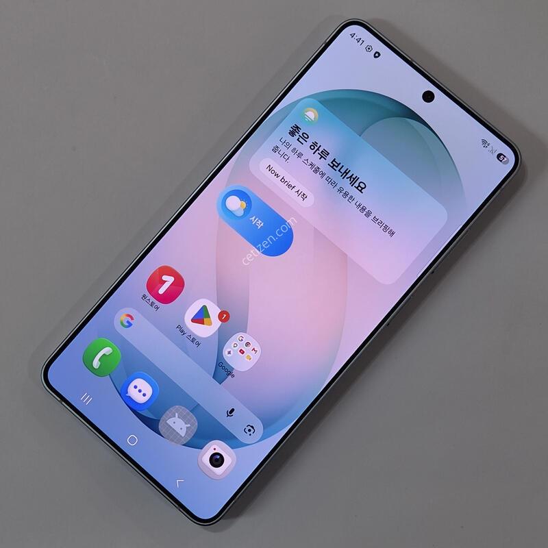 ������ S26 ��Ʈ�� 256GB ��ī�̺��� 80551