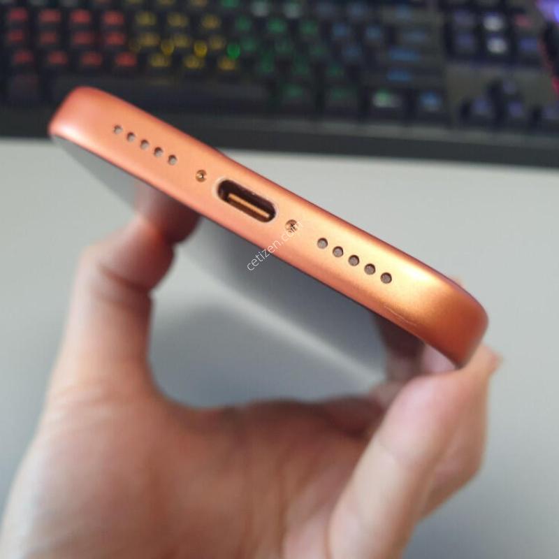 ������17 ���� / 256GB / ������ / ���͸����� 93%