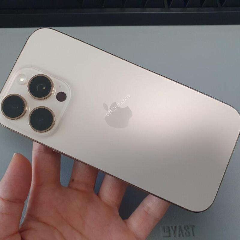 ������16 ���� / 256GB / ����Ʈ ƼŸ�� / ���͸����� 86%