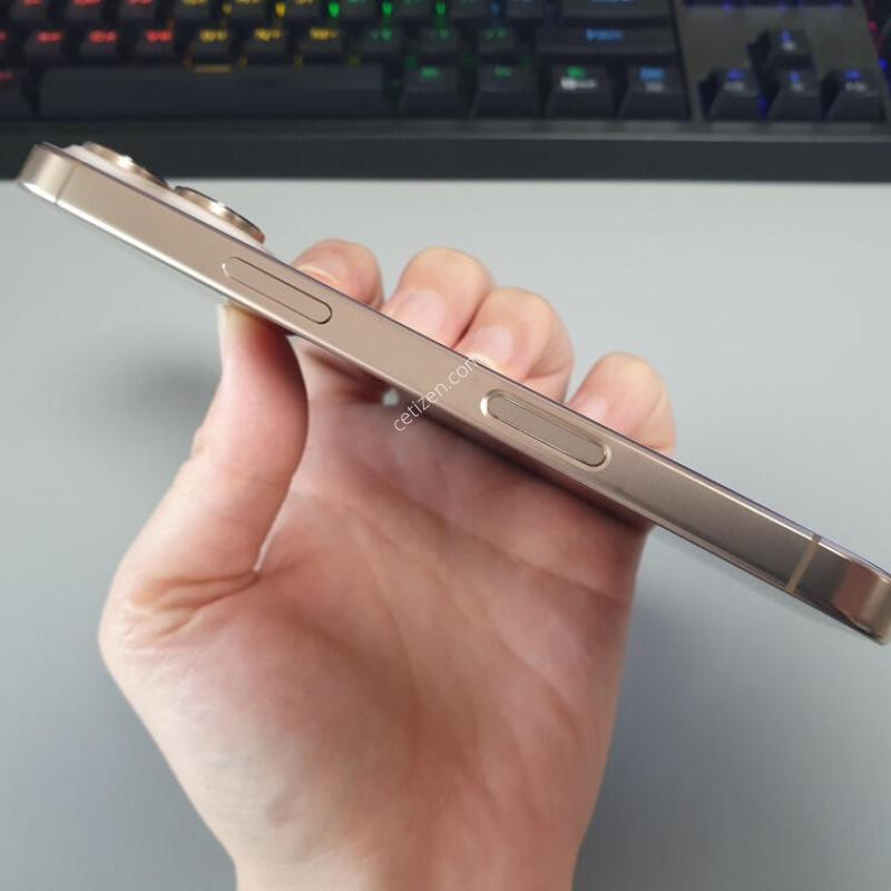 ������16 ���� / 256GB / ����Ʈ ƼŸ�� / ���͸����� 86%