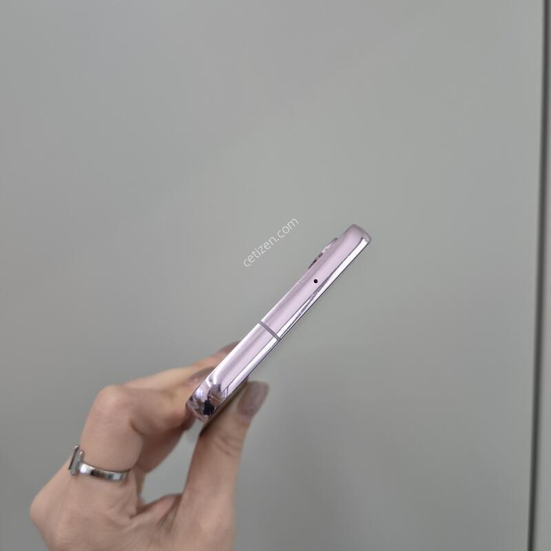 S23�÷��� 256G  �����⽺�����ϴ�. 41032