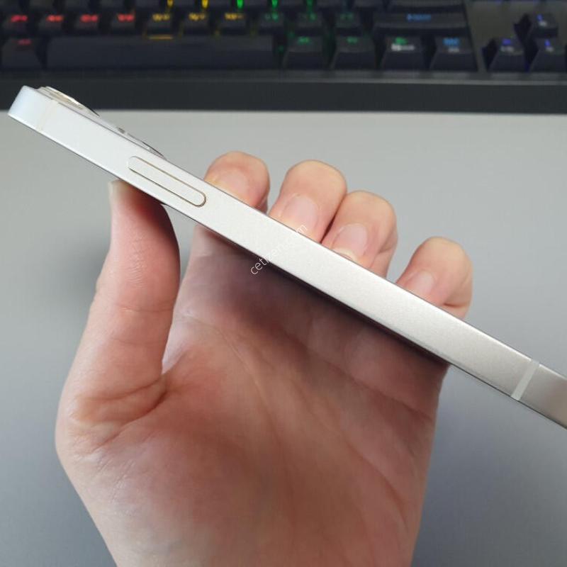 ������13 �̴� / 128GB / ȭ��Ʈ / ���͸����� 84%