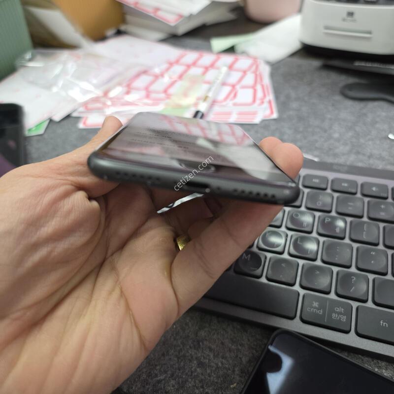 (603)������8 256