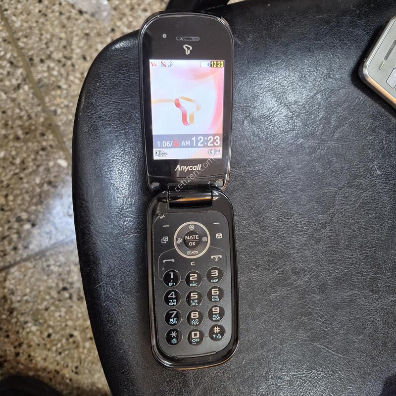W930