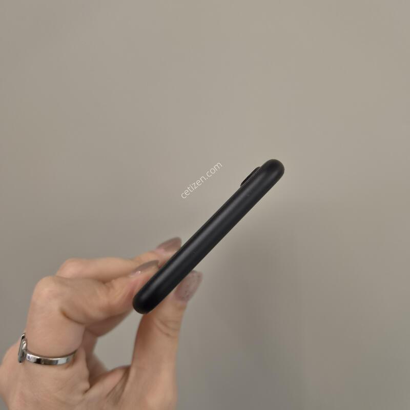SE2 64G ���͸�83% 41575