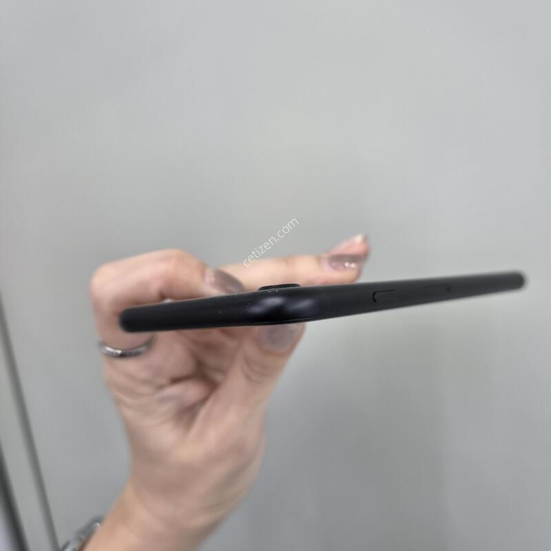 SE2 64G ���͸�83% 41575