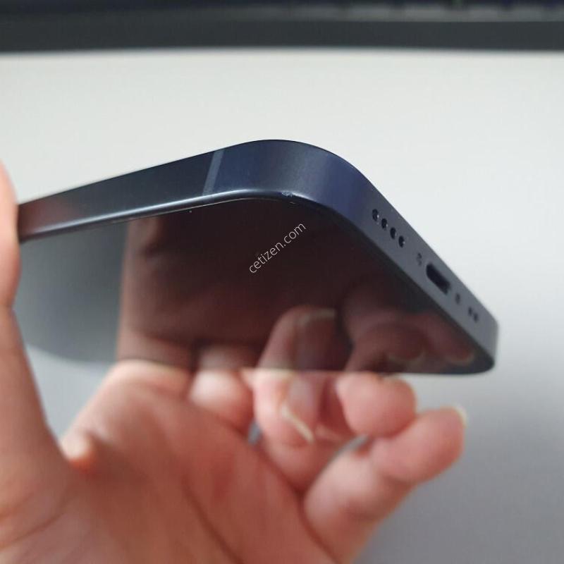 ������12 �̴� / 256GB / ���� / ���͸����� 63%