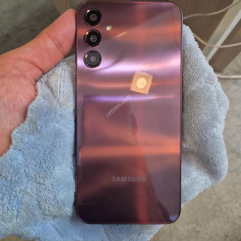 ������A24 (128GB) �˴ϴ�