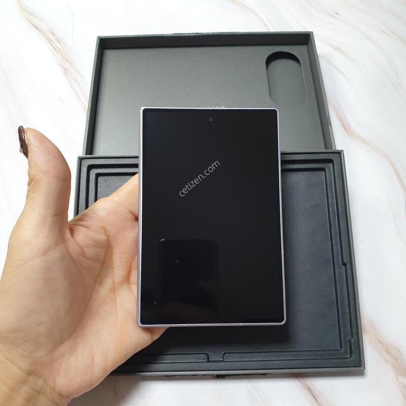 SK ������ Z����8 ���̵� �󺥴� 256G �̻�� S�� Ǯ�ڽ� �Ǹ�