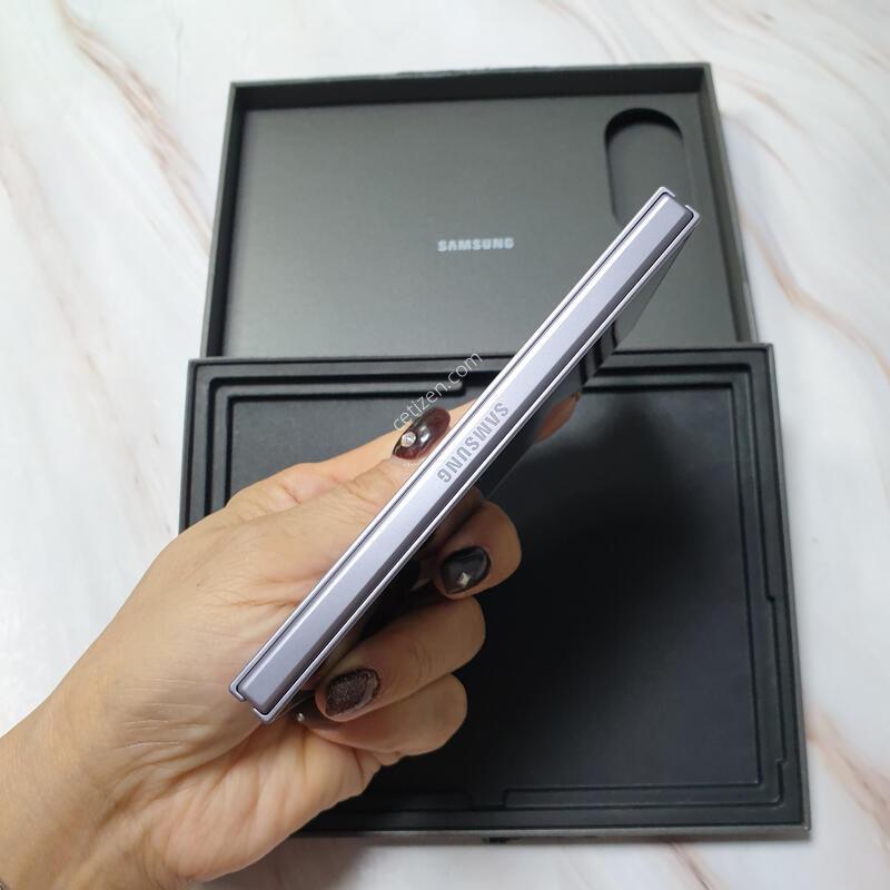 SK ������ Z����8 ���̵� �󺥴� 256G �̻�� S�� Ǯ�ڽ� �Ǹ�