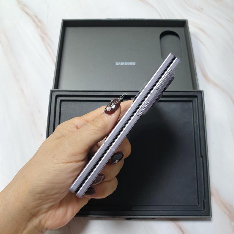 SK ������ Z����8 ���̵� �󺥴� 256G �̻�� S�� Ǯ�ڽ� �Ǹ�
