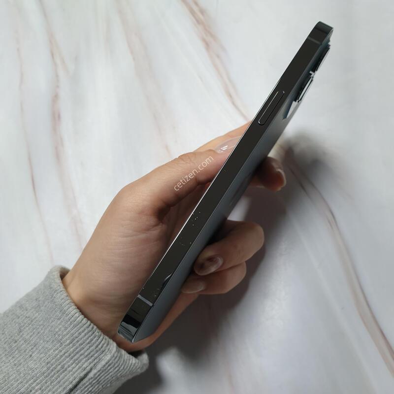������ 12���θƽ� ���� 128G A�� �Ǹ��մϴ�