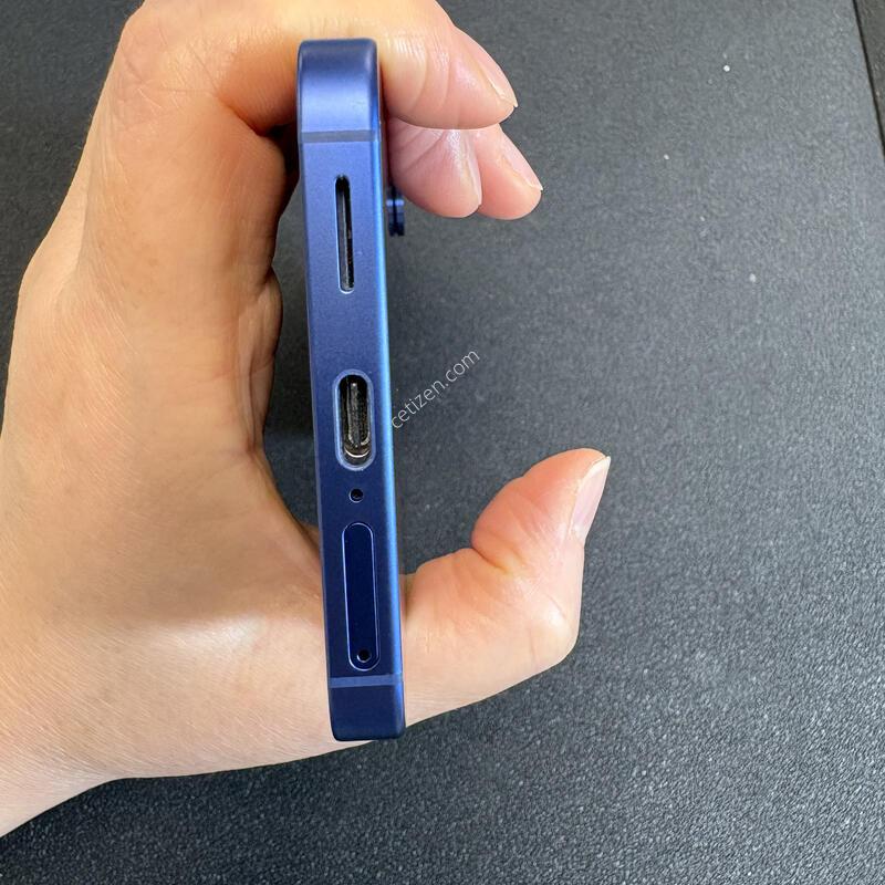 ������ S25_256G(���̺�)��SS�� �Ǹ��մϴ�.